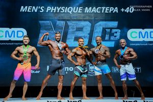 MEN'S PHYSIQUE МАСТЕРА +40